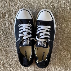Converse shoreline canvas sneakers. Size 11.